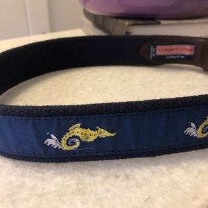 VINEYARD VINES Seahorse Print Club Belt 26"